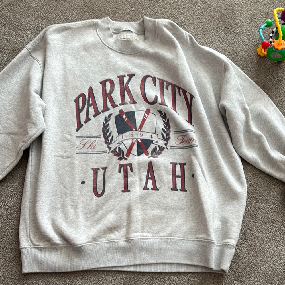 A&F oversized Park City Utah Sweatshirt